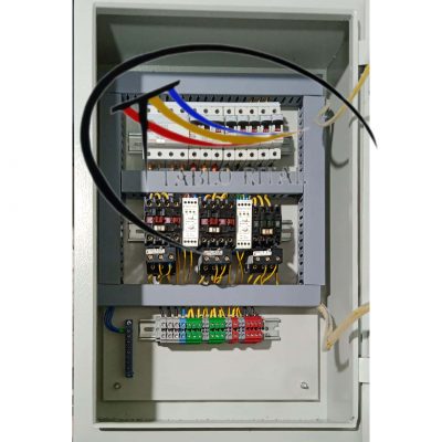 ساخت و مونتاژ و فروش تابلو برق صنعتی تقسیم برق کارخانه در تابلو ریتال .جهت سفارش طراحی و مونتاژ انواع تابلو برق صنعتی همچون تابلو برق استخری ، تابلو برق ستاره مثلث ،تابلو برق موتورخانه و ... با ما تماس بگیرید .